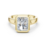 Gold Jewelry L36-3, Radiant center stone, Yellow Gold