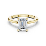 Gold Ring DDLR-032, Emerald center stone, Yellow Gold