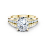 Gold Ring, Oval center stone, Yellow Gold