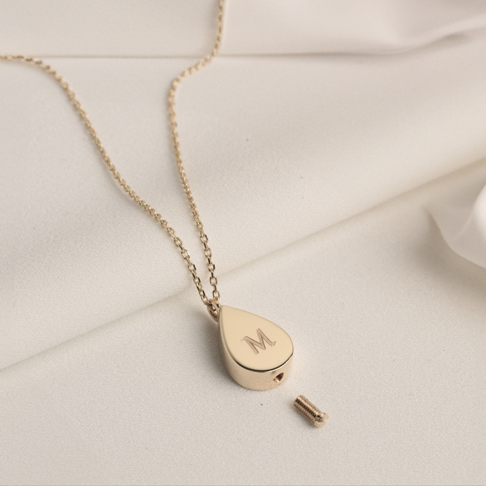 Handmade teardrop urn pendant in 14K solid gold – discreet ash holder necklace for remembrance or gifting
