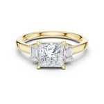 Gold Ring DDLR-038, Pear center stone, Yellow Gold
